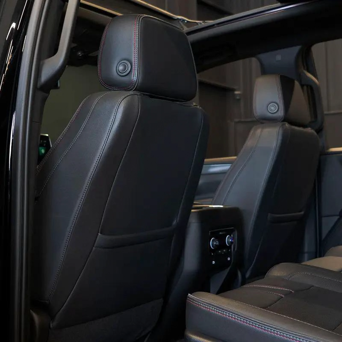 AED 3,832 P.M • 0% Downpayment • Chevrolet Tahoe RST • Agency Warranty-9-9