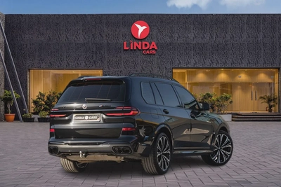 BMW X7 M60 2023-5