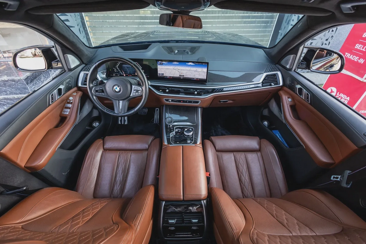 BMW X7 M60 2023-4-4