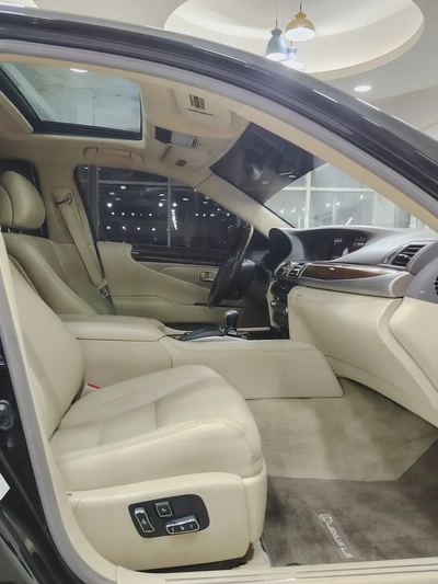 Lexus LS 460L 2015 USA Specifications-9