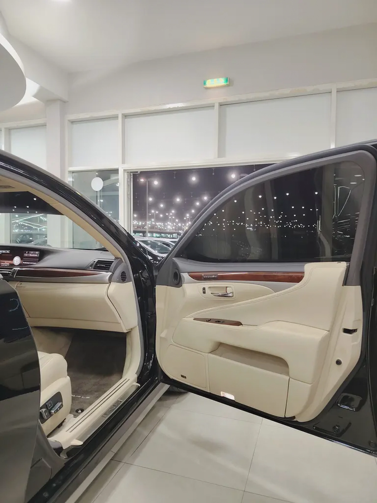 Lexus LS 460L 2015 USA Specifications-8-8