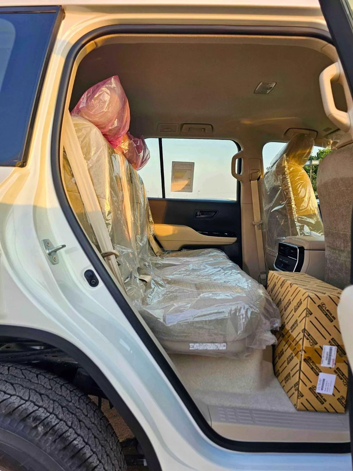 Toyota Land Cruiser GXR TWIN TURBO / 3.5L V6 PETROL / DRIVER PWR SEAT, COOL BOX / CODE # GXR-G-12-0