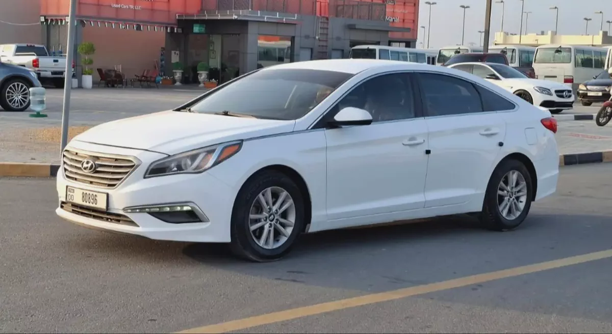 هيونداي سوناتا 2015 وارد كندا بحالة ممتازة-1-1