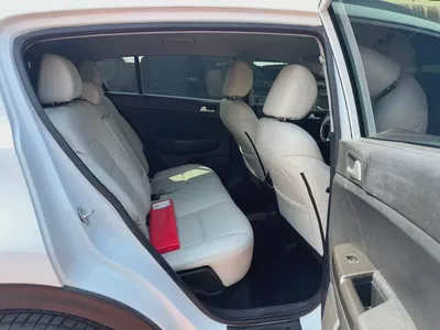 KIA SPORTAGE-9