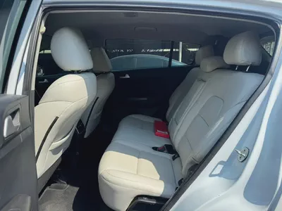 KIA SPORTAGE-12