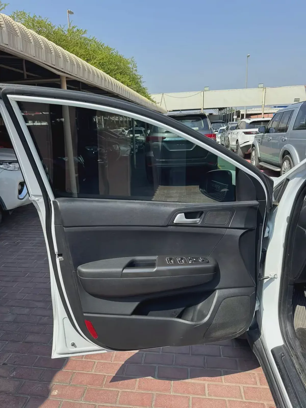 KIA SPORTAGE-10-10