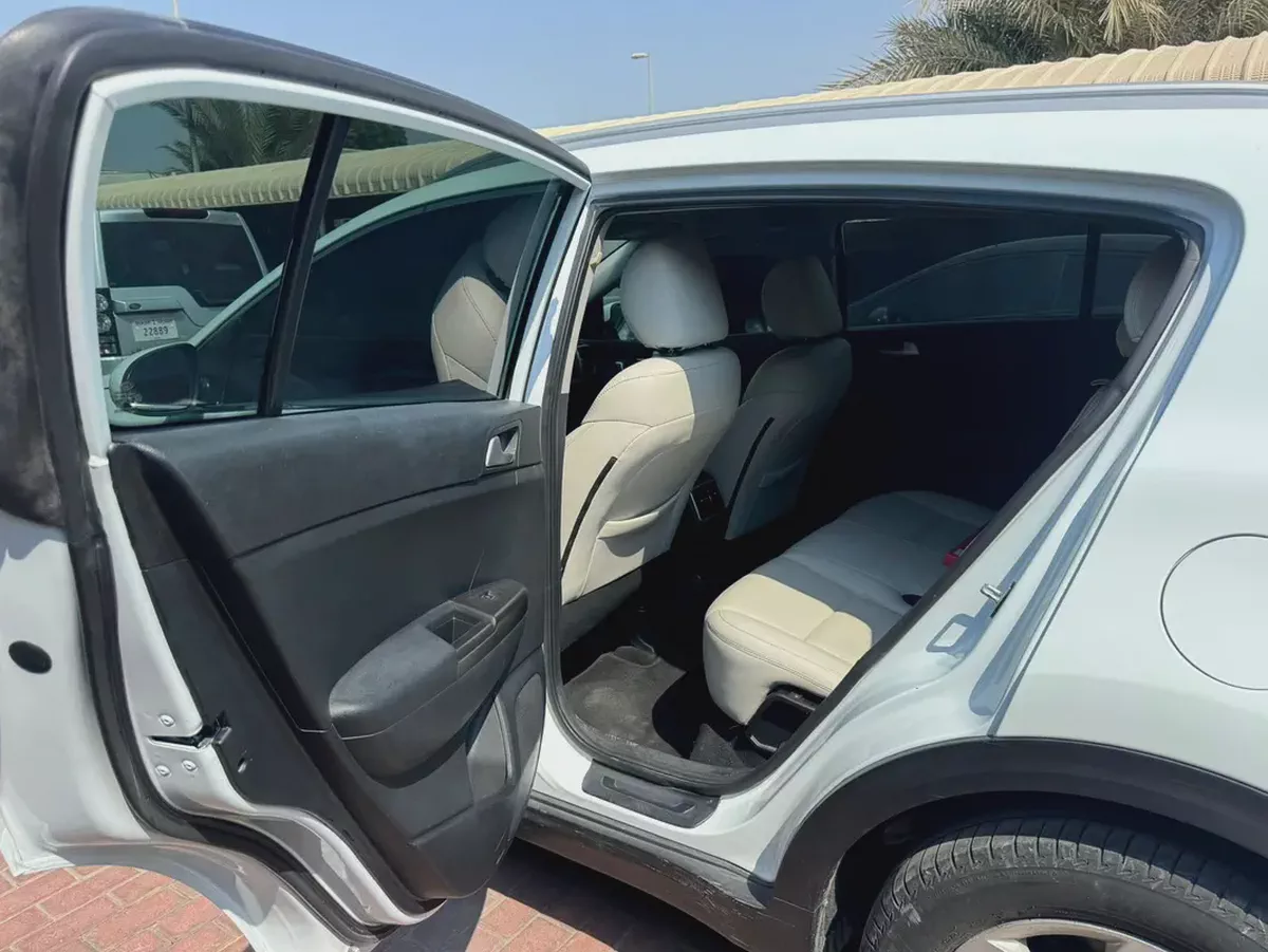 KIA SPORTAGE-14-14