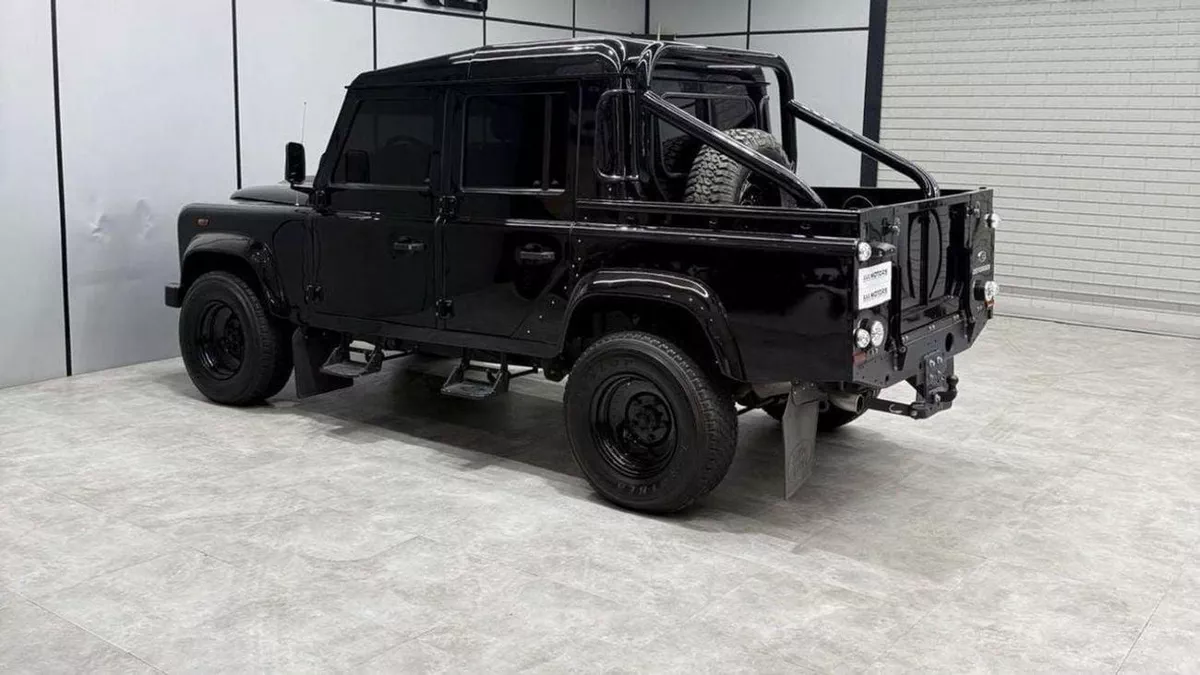 Land Rover Defender 75th 2015 GCC specs-20-0