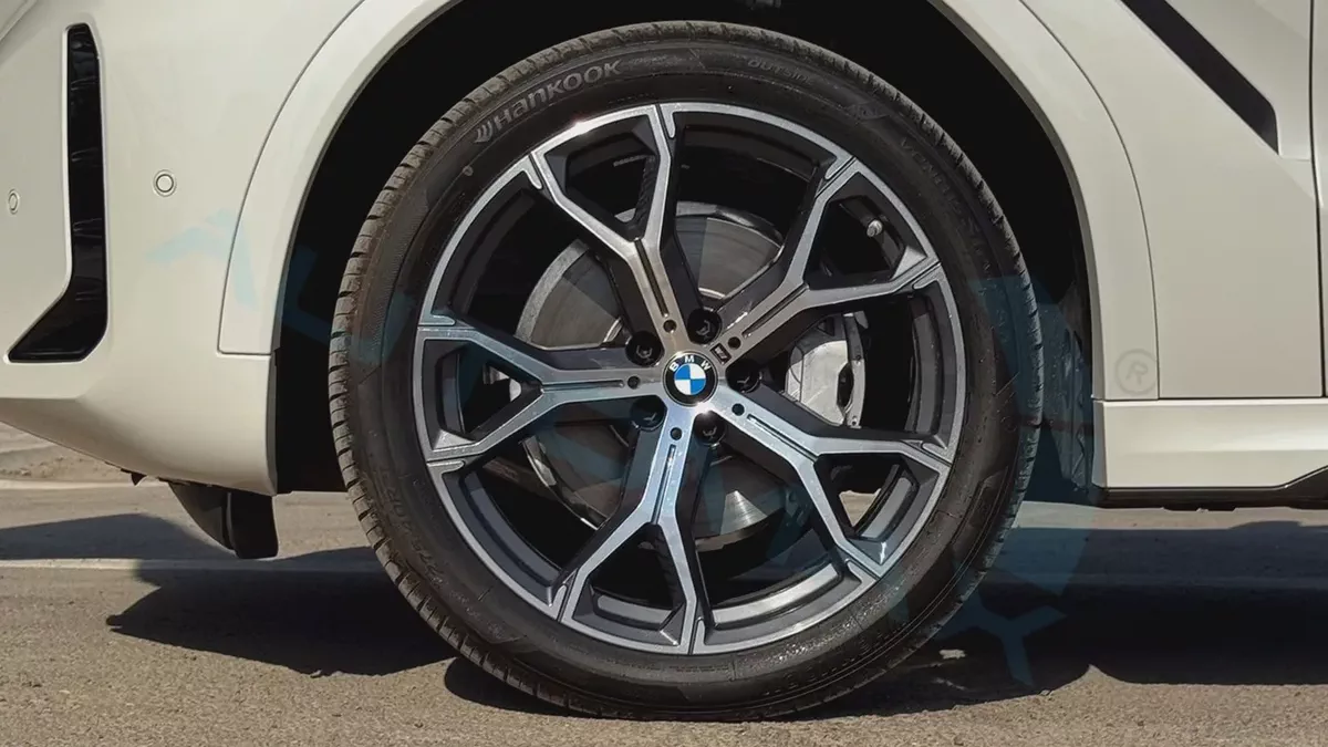 ( For Export ) 2026 BMW X6 xDrive 40i M 3.0T GCC BRAND NEW-19-19