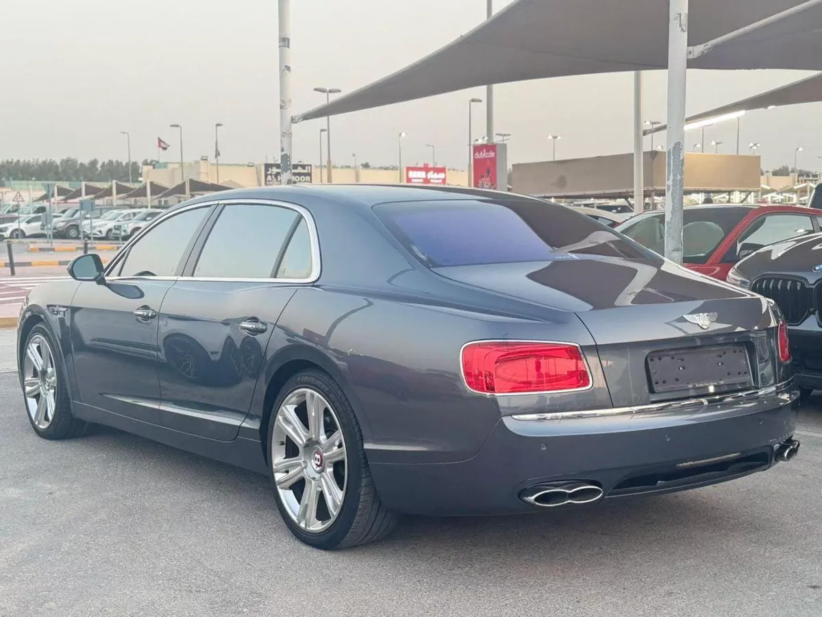 Bentley Flying Spur V8-2-0