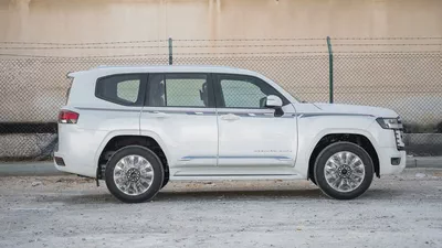 Toyota Land Cruiser GXR 4.0L Full Option 2026 GCC Specs For Export-3