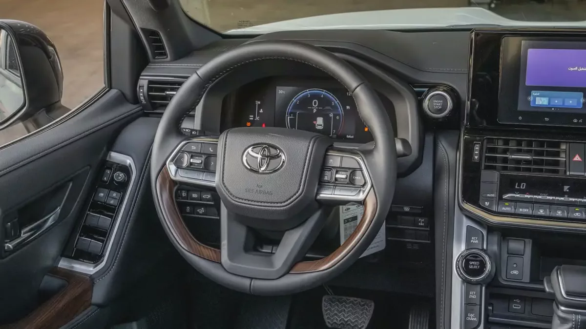 Toyota Land Cruiser GXR 4.0L Full Option 2026 GCC Specs For Export-9-9