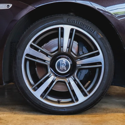 AED 339,950	 • Rolls-Royce Wraith  • 1 Year Warranty-6