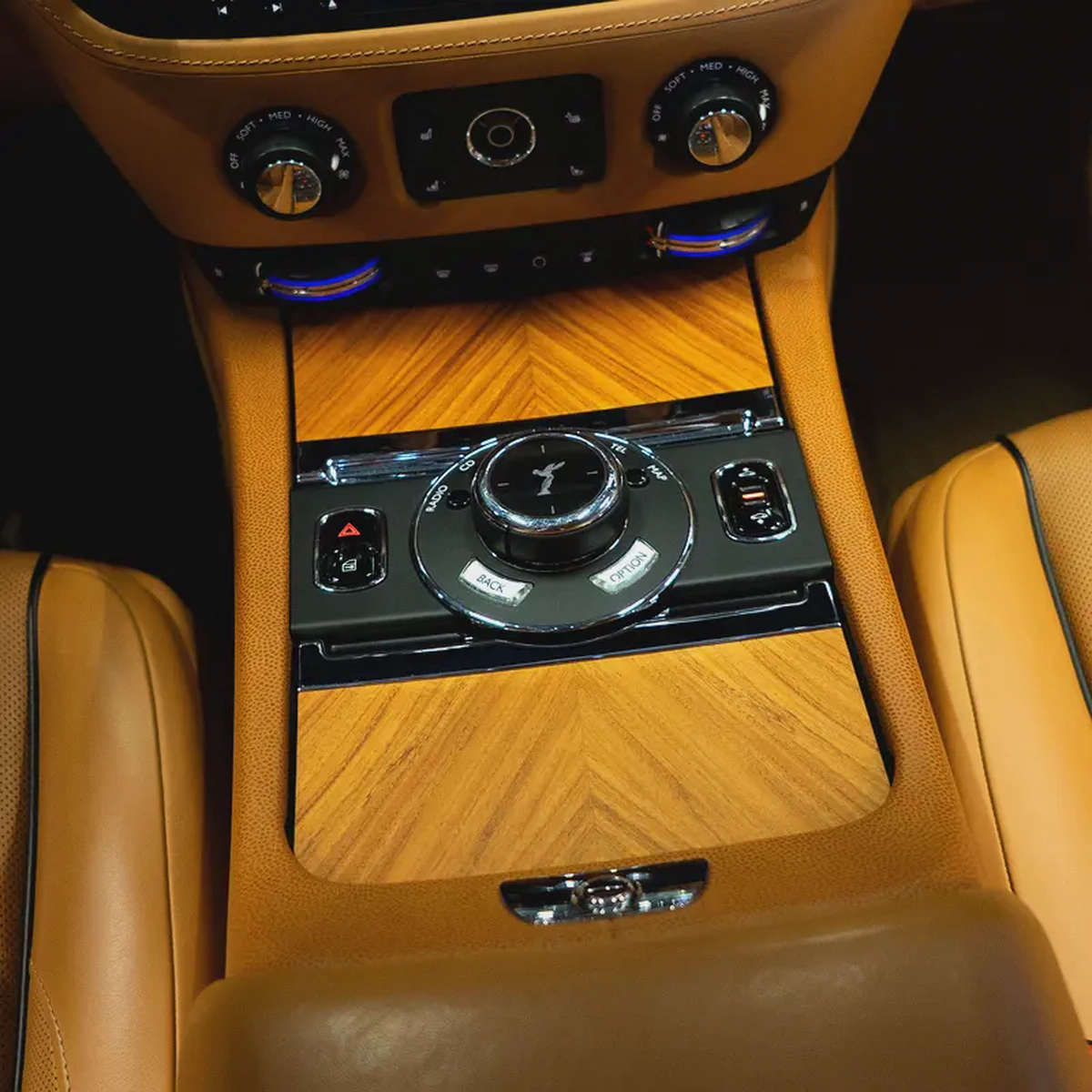 AED 339,950	 • Rolls-Royce Wraith  • 1 Year Warranty-12-12