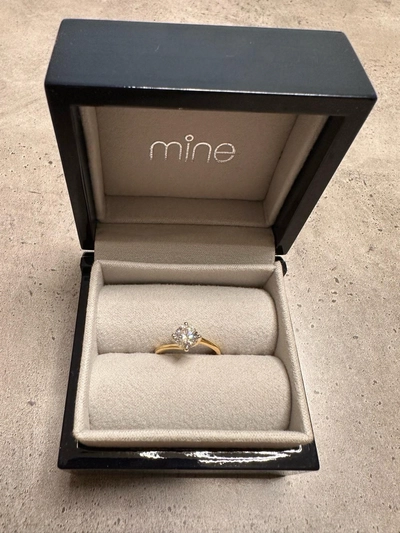 Mine Gold Solitaire Diamond Ring-0