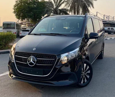 Mercedes Benz V300 AVANTGARDE 5 years Warranty 2025 GCC-1