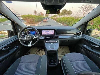 Mercedes Benz V300 AVANTGARDE 5 years Warranty 2025 GCC-6