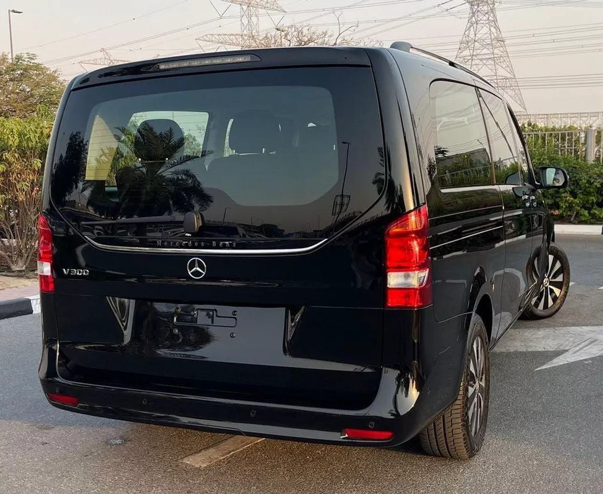 Mercedes Benz V300 AVANTGARDE 5 years Warranty 2025 GCC-14-14