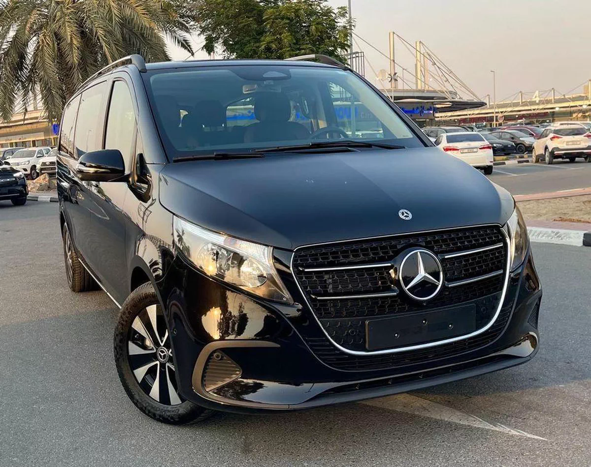 Mercedes Benz V300 AVANTGARDE 5 years Warranty 2025 GCC-3-3