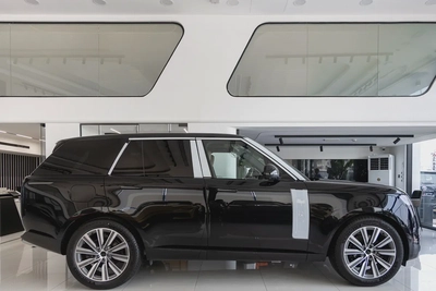 Range Rover | Vogue SE | GCC | AWD | Fully Loaded (Export)-6