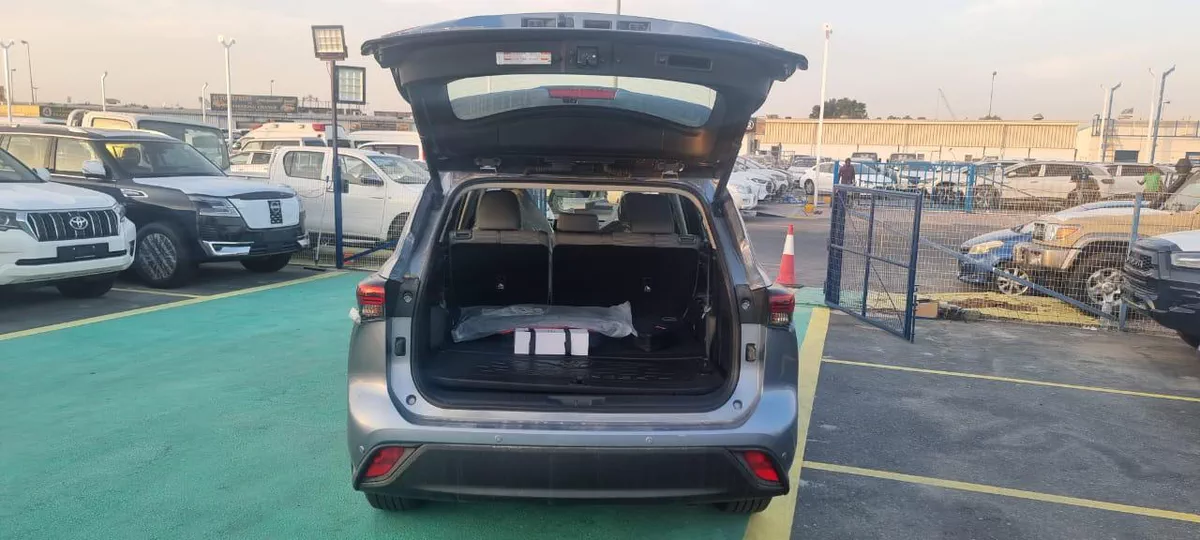 New 2023 Toyota Highlander-8-8