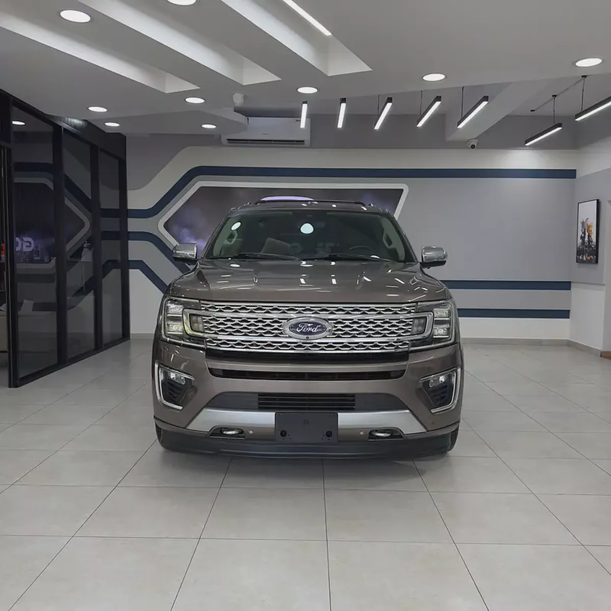 2019 Ford Expedition Platinum - GCC-1-1