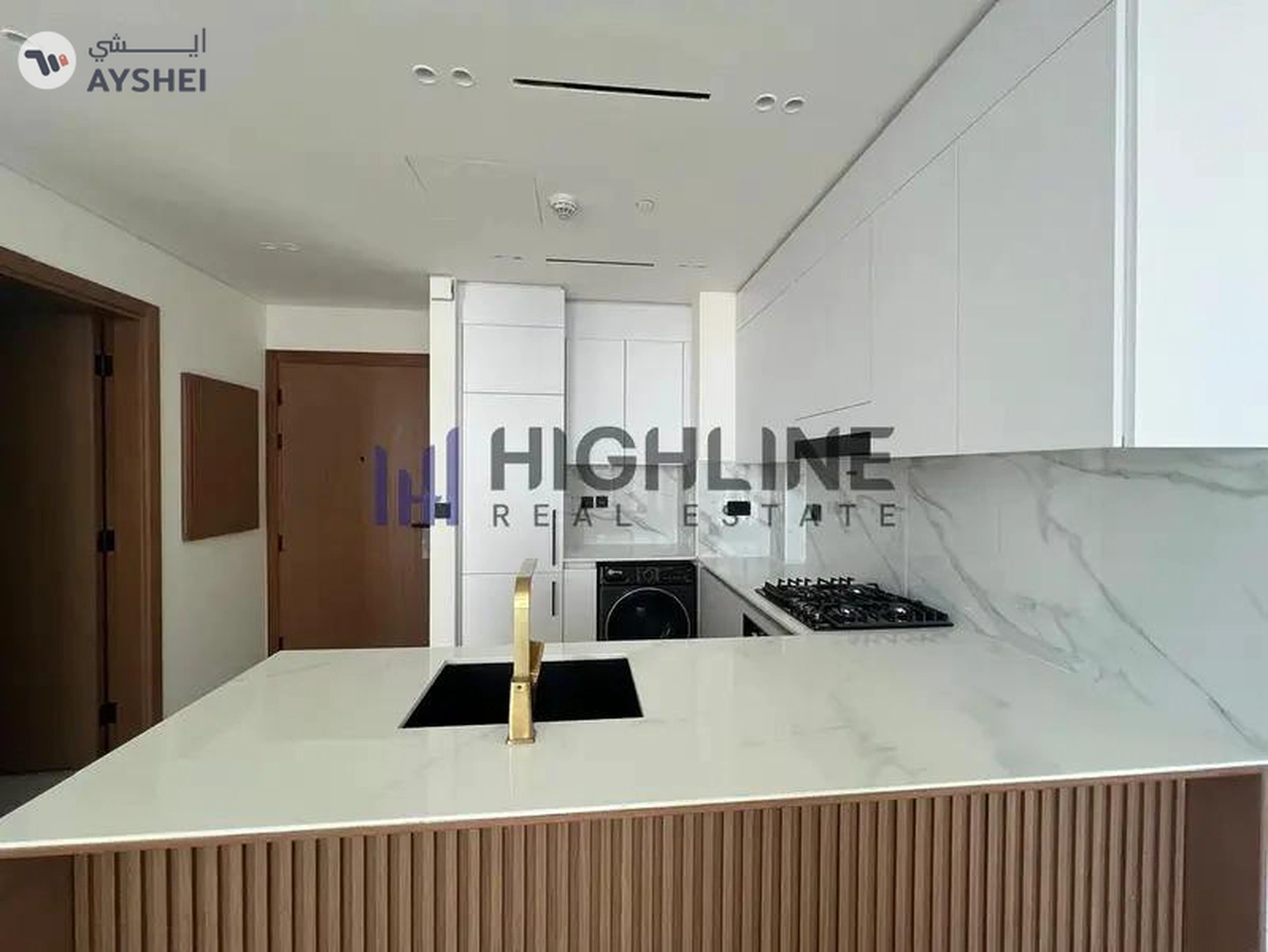 BRIGHT UNIT |PREMIUM QUALITY| SMART HOME| VACANT-6-6