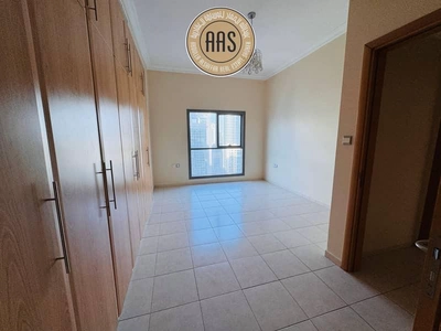 2BR in Marina | Big Layout | 130K in 4 Cheques-16