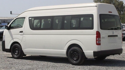 Toyota Hiace Toyota Hiace 2.5L High Roof Diesel old ship 2024-4