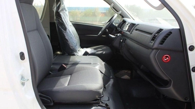 Toyota Hiace Toyota Hiace 2.5L High Roof Diesel old ship 2024-7