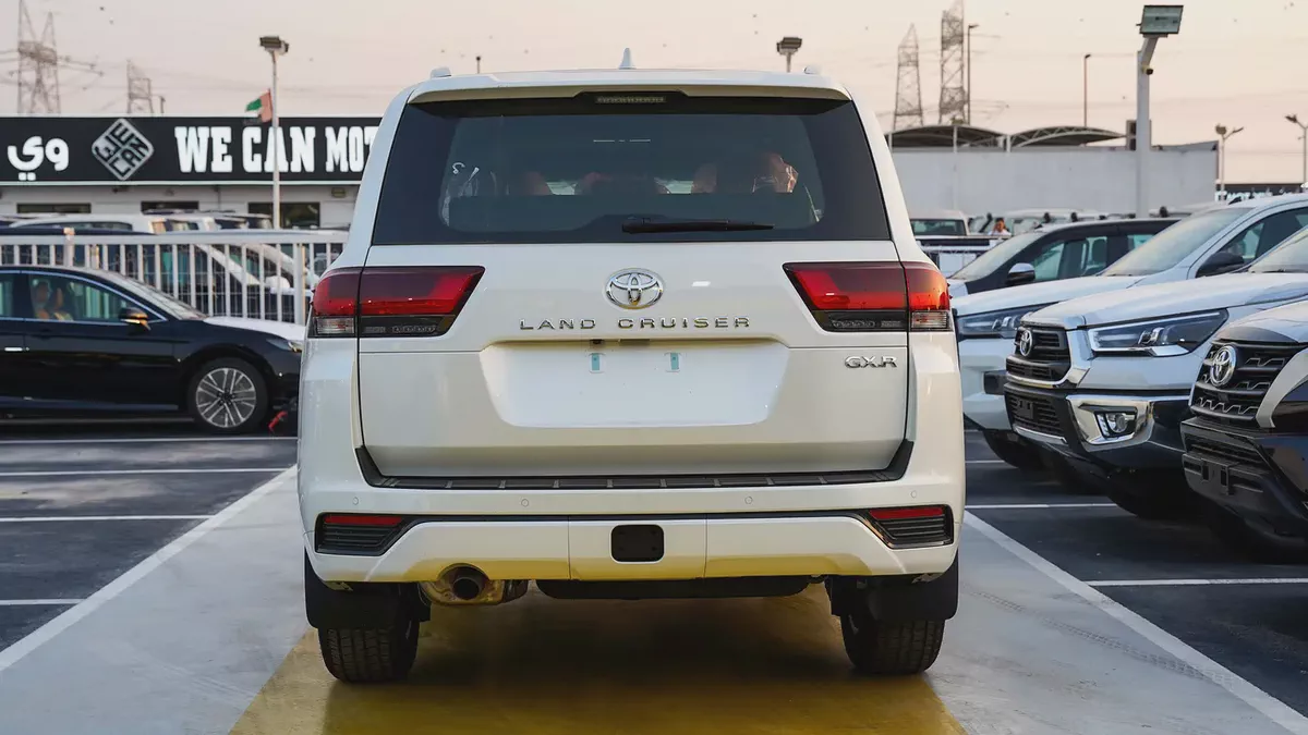 2026 Toyota Land Cruiser GXR 4.0L WITH RADAR GCC Specs-5-5