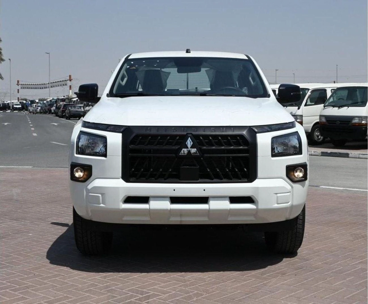 Mitsubishi L200 GLS Mitsubishi L200 petrol 2.5L 2025 brand new 2.5L petrol