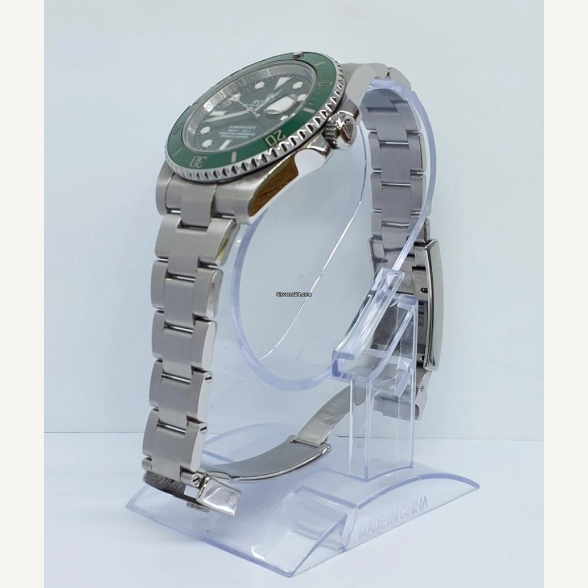 Rolex Submariner Date | Green Dial with Green Bezel Discontinued Model | Used (Good) | Original box | No original papers-7-7