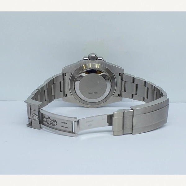 Rolex Submariner Date | Green Dial with Green Bezel Discontinued Model | Used (Good) | Original box | No original papers