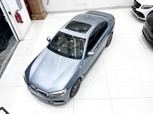 Massive Price Drop!!! // AED 1,880 // 20%DP // 2018 BMW 520i M-Sport // 48 Months