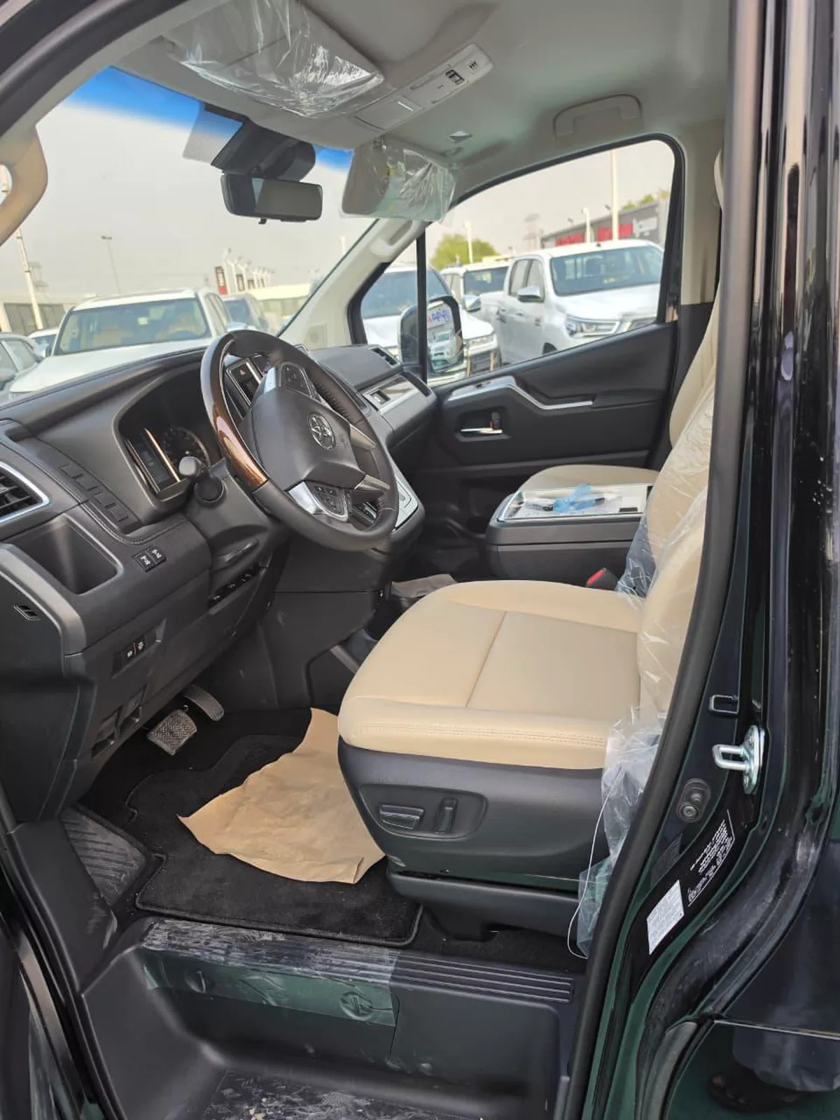 TOYOTA GRANVIA DIESEL-9-9