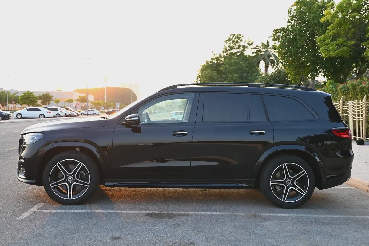 RAMADAN OFFER - EMI 6,160 AED - MERCEDES GLS 450 2025 - 4 MATIC-4-4