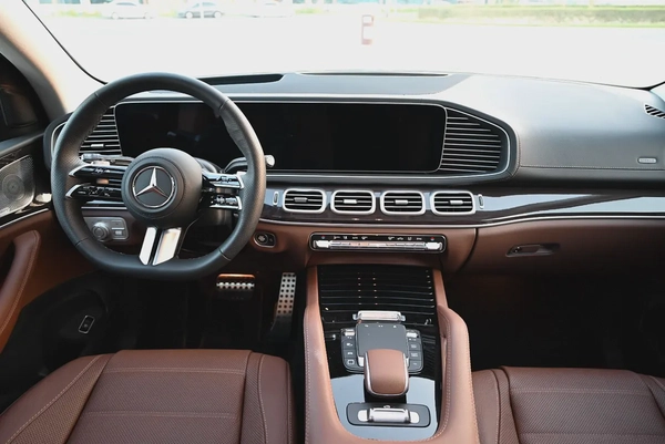 RAMADAN OFFER - EMI 6,160 AED - MERCEDES GLS 450 2025 - 4 MATIC