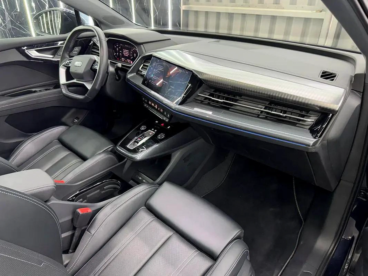 Audi Q4 e-tron 40 2024 | Chinese Specs | Low Mileage | Swiss Auto Service 2029-5-5