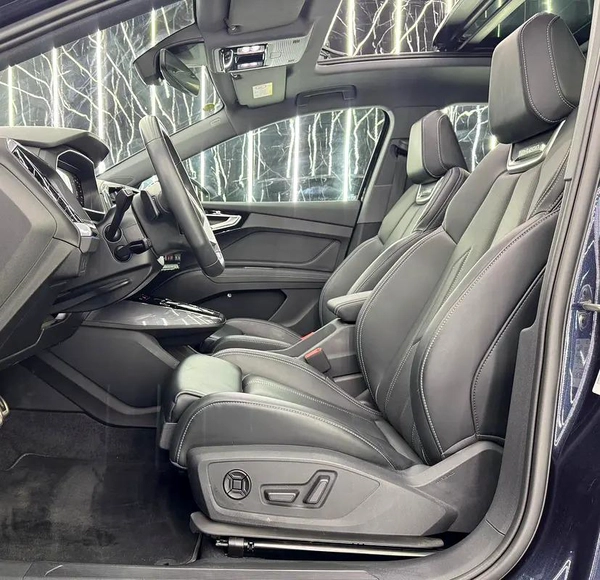Audi Q4 e-tron 40 2024 | Chinese Specs | Low Mileage | Swiss Auto Service 2029