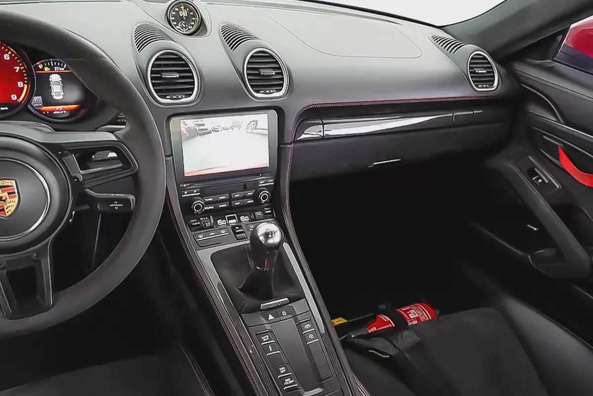 AED 6,966 / 60 months | 0% DP | 2020 PORSCHE CAYMAN GT4  / Service History-7-7