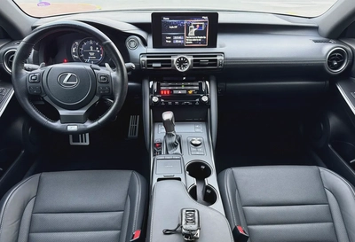 2021 Lexus IS 350 F Sport - American Specs - GCC Ready-6