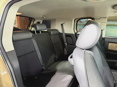 NO PAINT - Under WARRANTY- Like New - Only 40K Kilometers - Full Service History-11