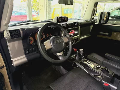 NO PAINT - Under WARRANTY- Like New - Only 40K Kilometers - Full Service History-8