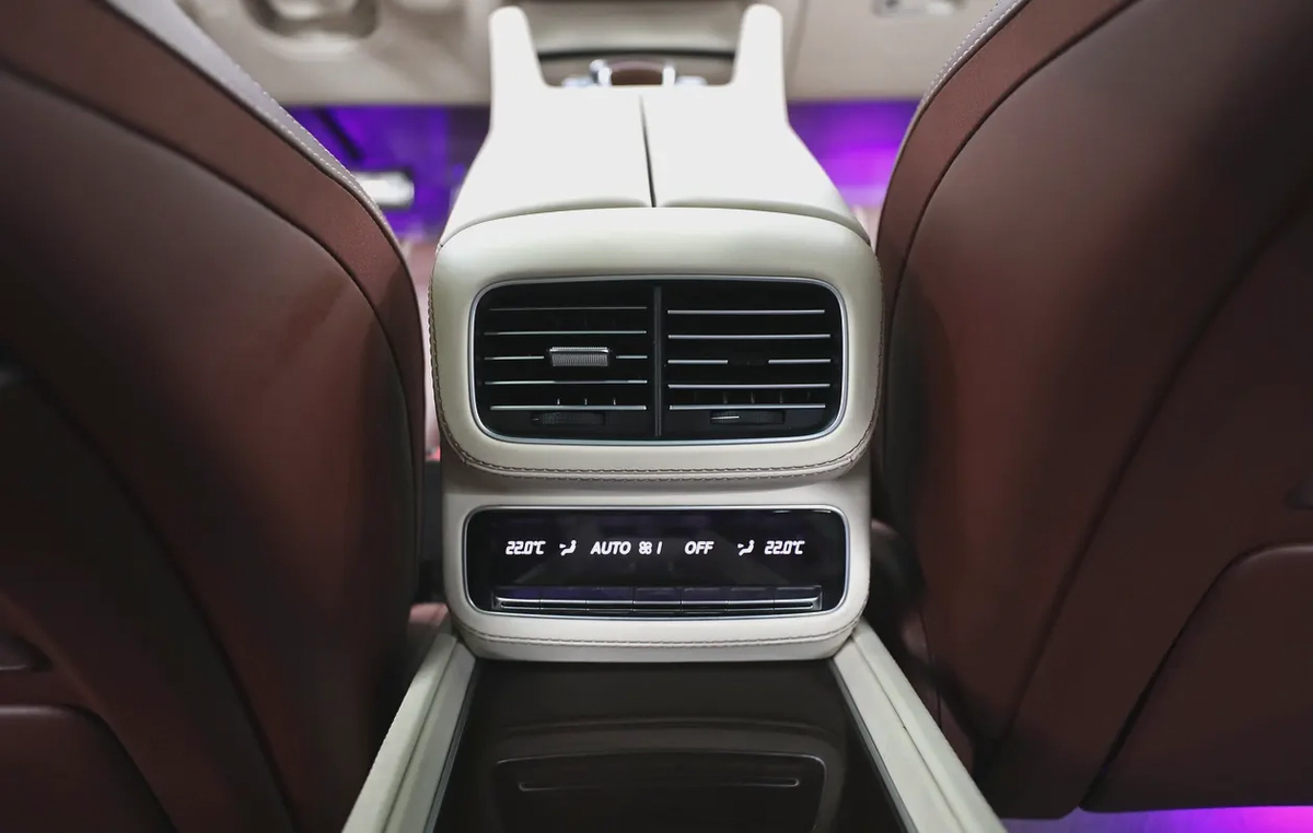 Mercedes-Maybach GLS-Class GLS 600-7-7