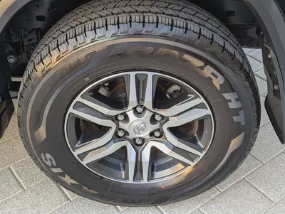 2024 Toyota Fortuner EXR - V4 2.7L 4X4 - Accident Free Low mileage - GCC Specs-9