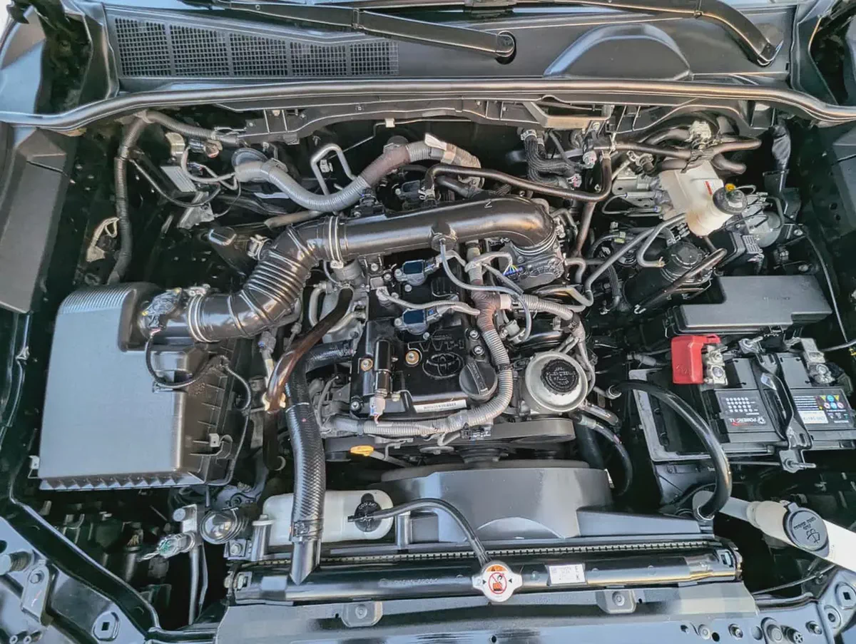 2024 Toyota Fortuner EXR - V4 2.7L 4X4 - Accident Free Low mileage - GCC Specs-12-12