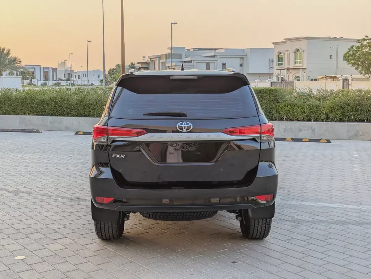 2024 Toyota Fortuner EXR - V4 2.7L 4X4 - Accident Free Low mileage - GCC Specs-18-18
