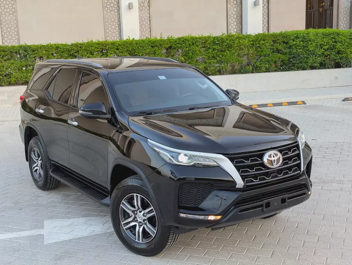 2024 Toyota Fortuner EXR - V4 2.7L 4X4 - Accident Free Low mileage - GCC Specs