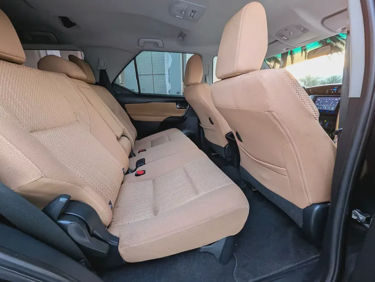 2024 Toyota Fortuner EXR - V4 2.7L 4X4 - Accident Free Low mileage - GCC Specs-5-5